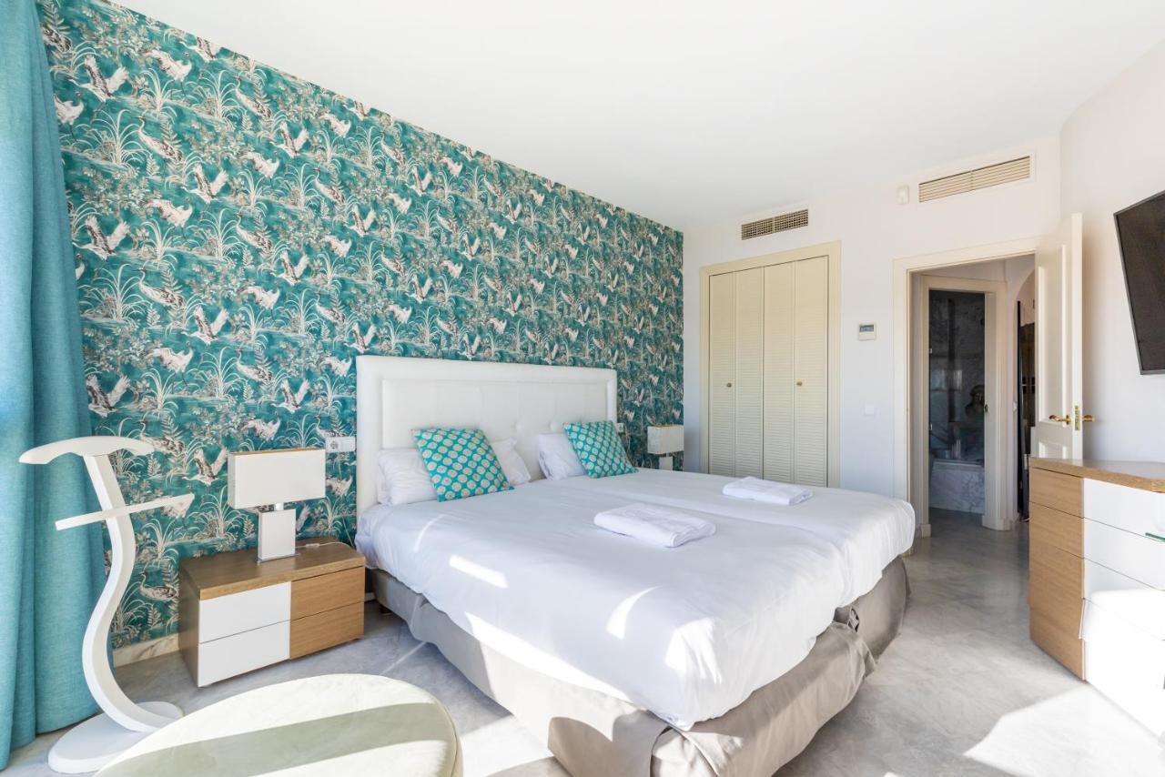 Wintowinrentals Luxury And Sea View Inside Puerto Marina Benalmádena Exterior foto