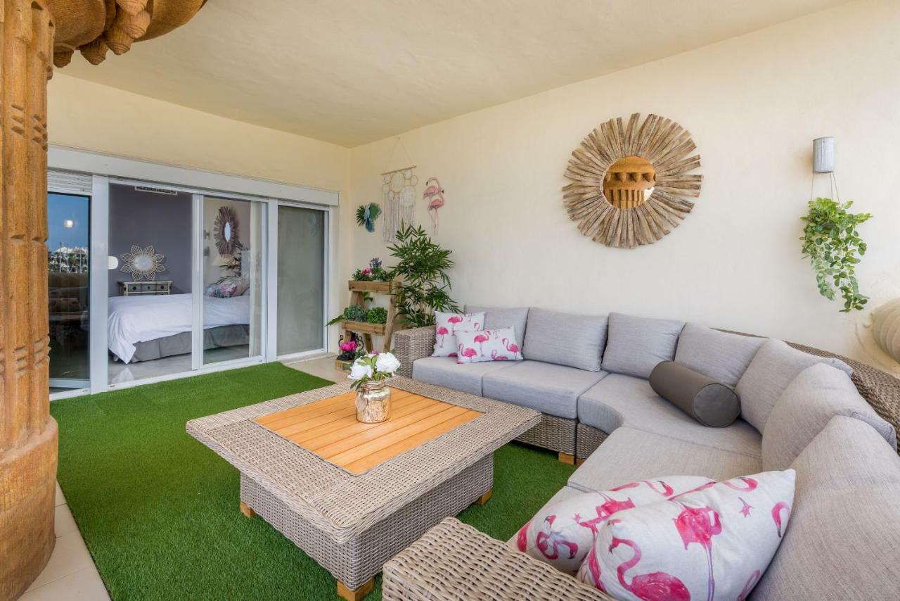 Wintowinrentals Luxury And Sea View Inside Puerto Marina Benalmádena Exterior foto