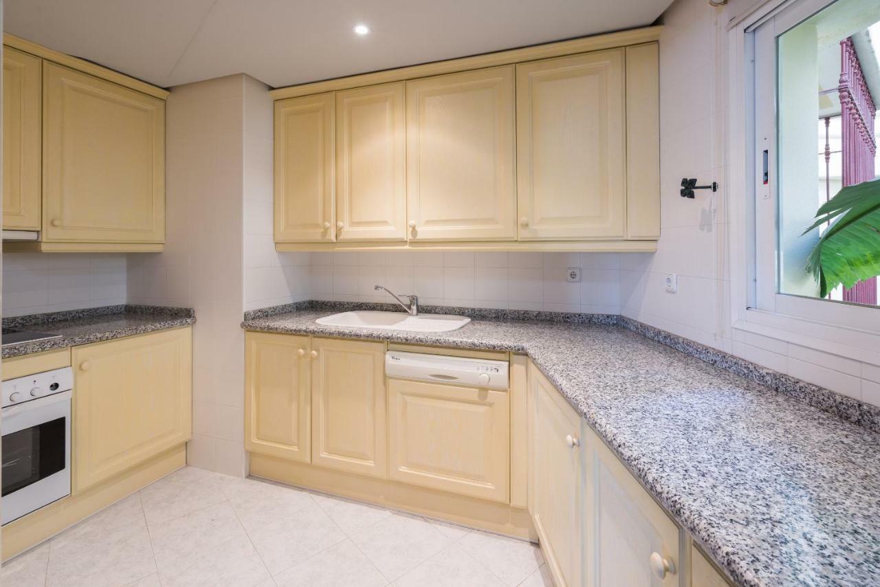 Wintowinrentals Luxury And Sea View Inside Puerto Marina Benalmádena Exterior foto